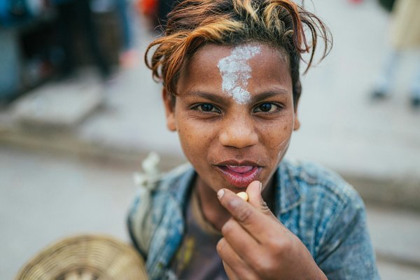 Sortie via ferrata en ardèche : osez la montée verticalement !